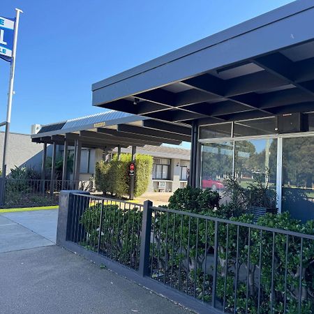 Castle Motel Bairnsdale Exterior foto